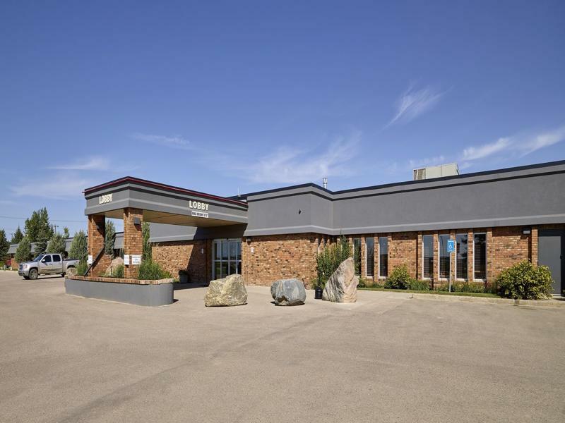 Neighbourhood Inn Hotels In Bonnyville Exterior foto